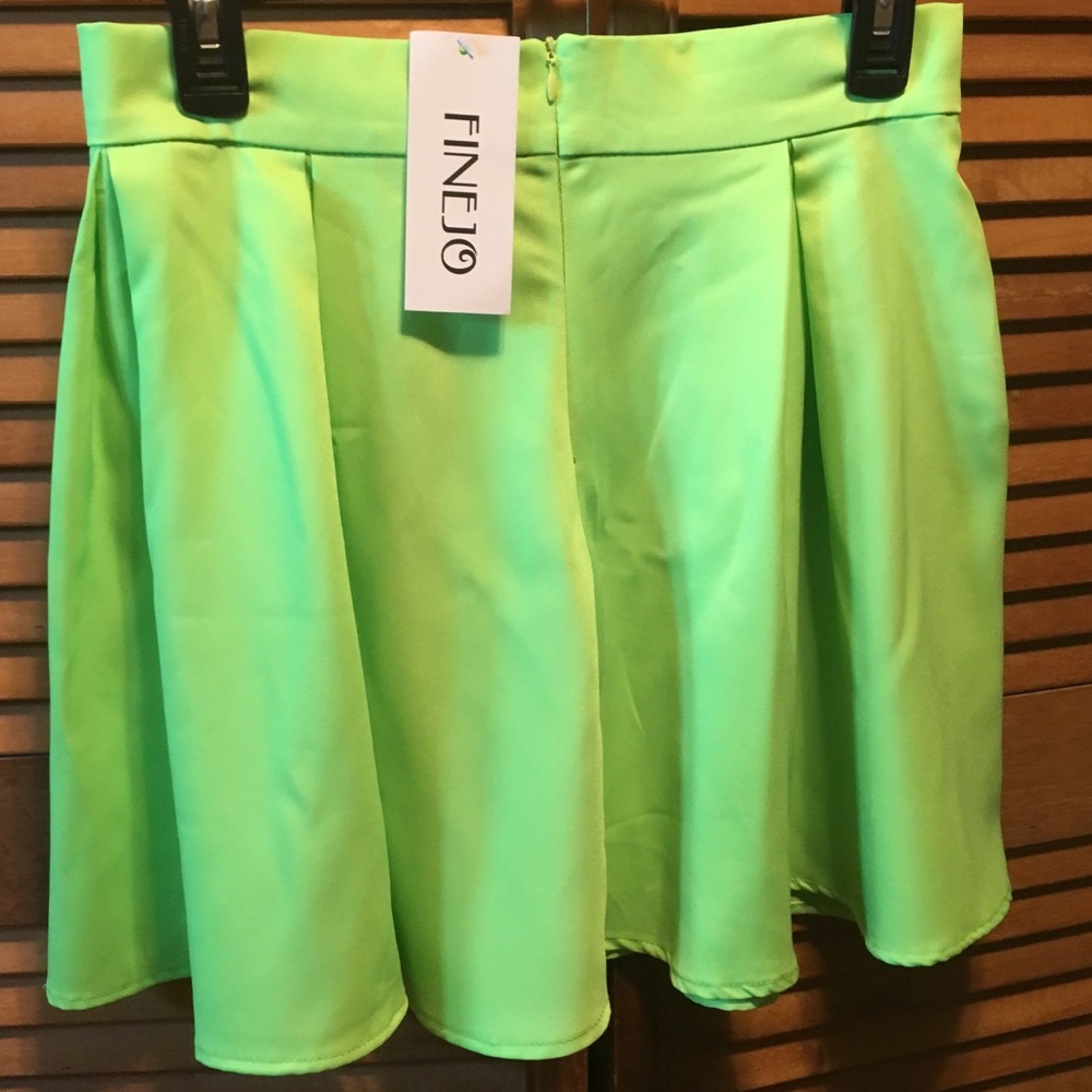 FINEJO Fluorescent Green Skirt
